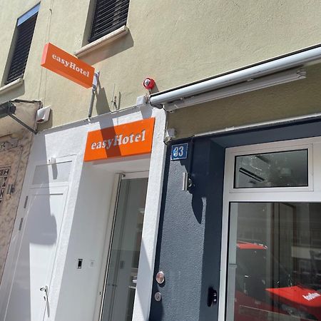 Easyhotel Zuerich Main Station Ngoại thất bức ảnh