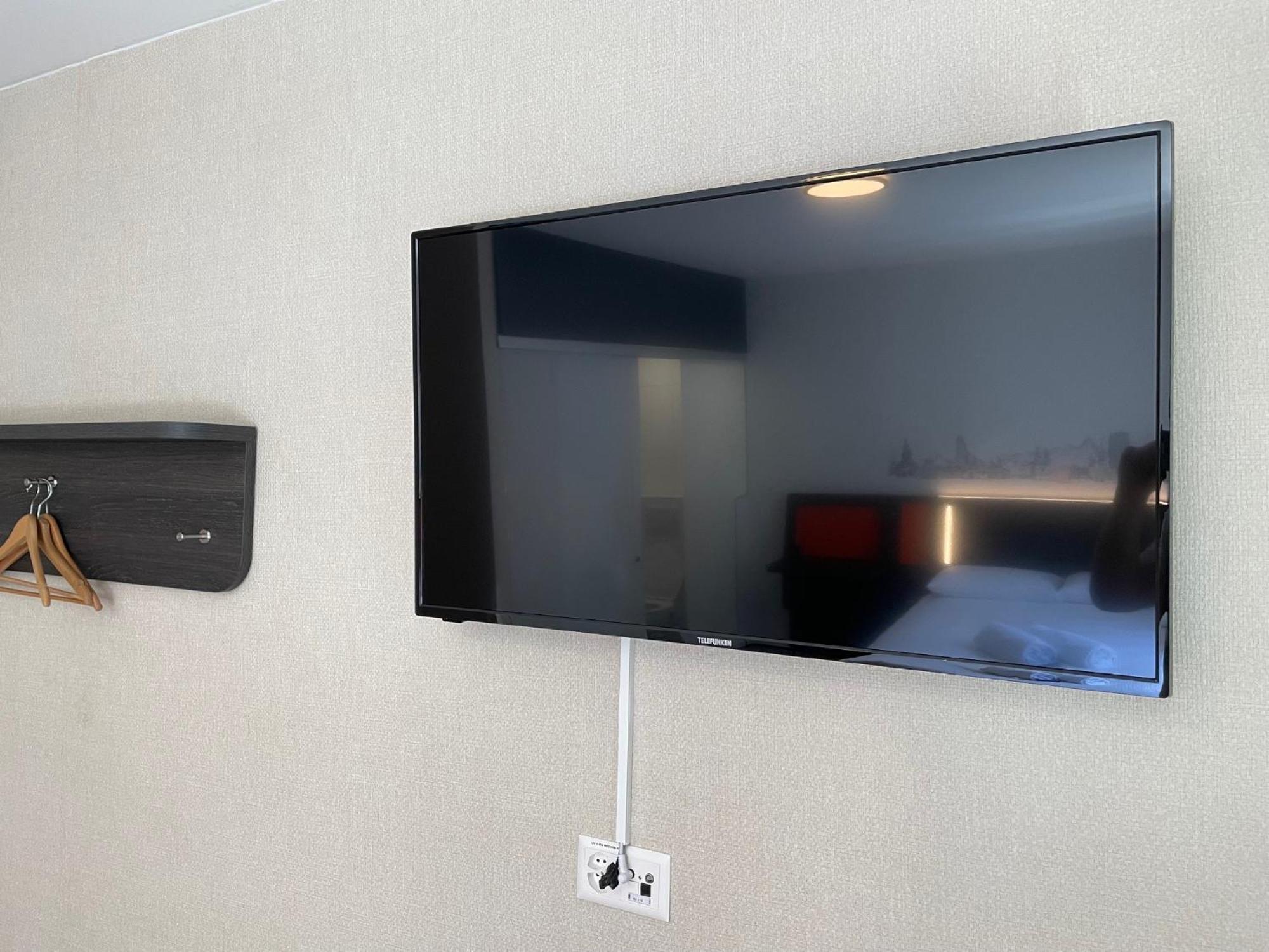 Easyhotel Zuerich Main Station Ngoại thất bức ảnh