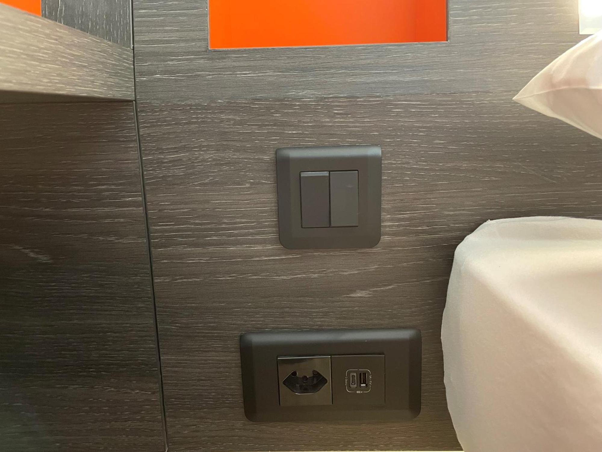 Easyhotel Zuerich Main Station Phòng bức ảnh