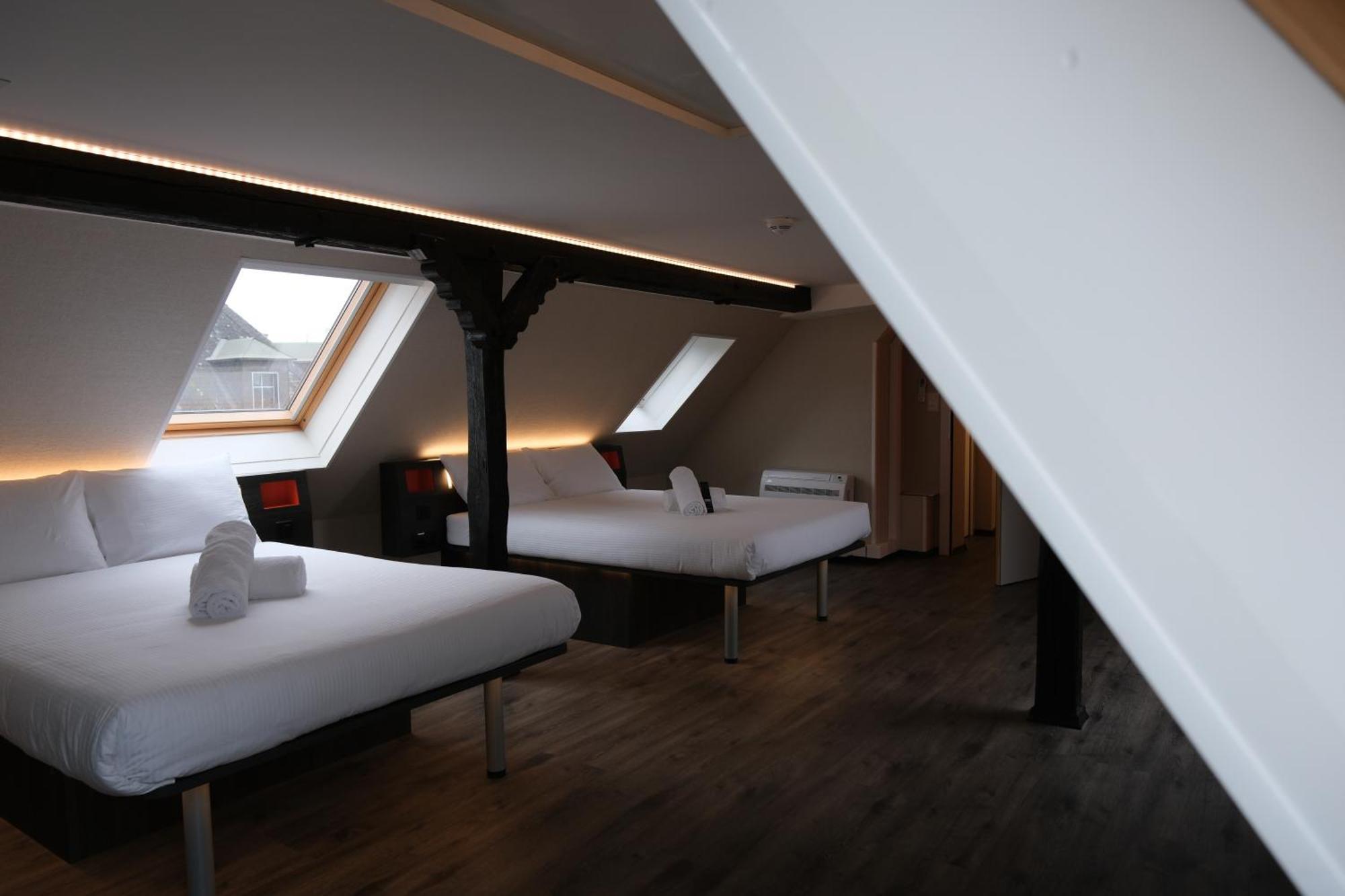Easyhotel Zuerich Main Station Ngoại thất bức ảnh